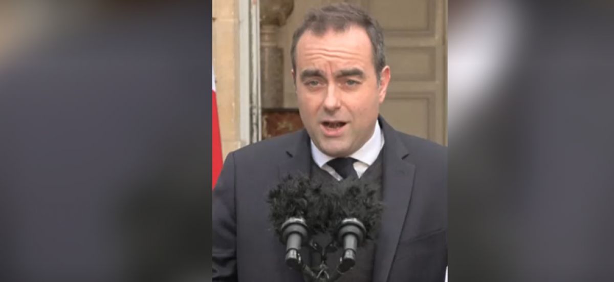 Matignon dit adieu aux cartes de vœux papier pour des économies substantielles