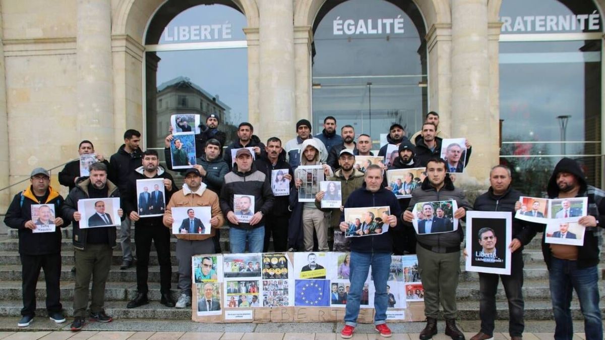 À Laval, des militants unissent leurs voix pour les opprimés d'Azerbaïdjan