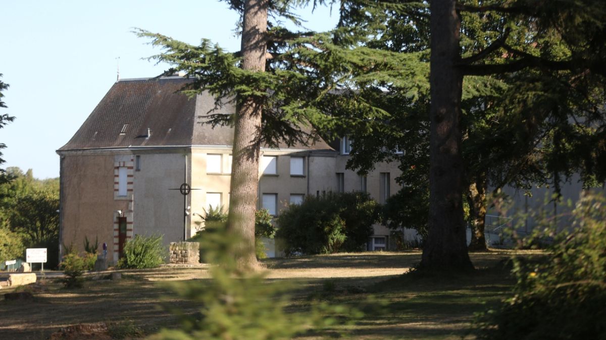 Retards et rebondissements : le procès des essais thérapeutiques illégaux près de Poitiers