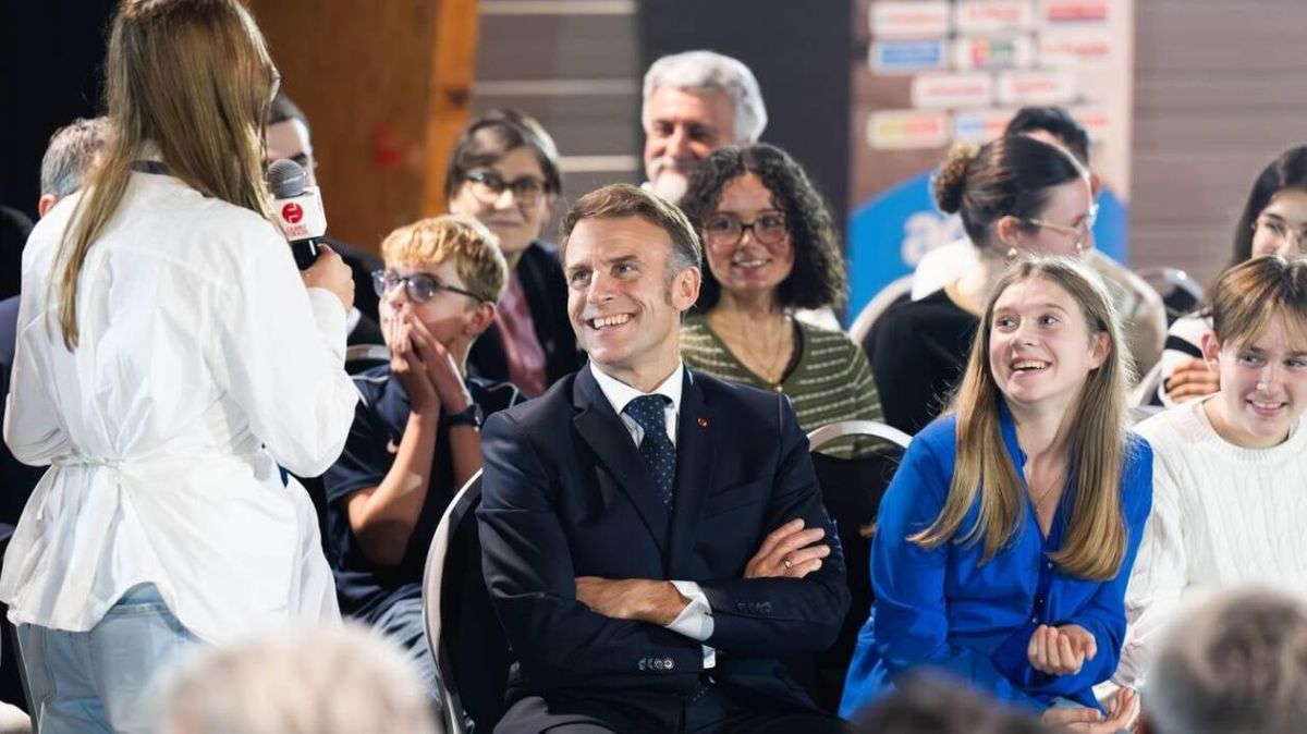 Emmanuel Macron face aux défis numériques à Saint-Malo