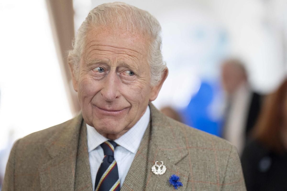 Charles III fait un pas vers la guérison : un allègement de son traitement anticancer