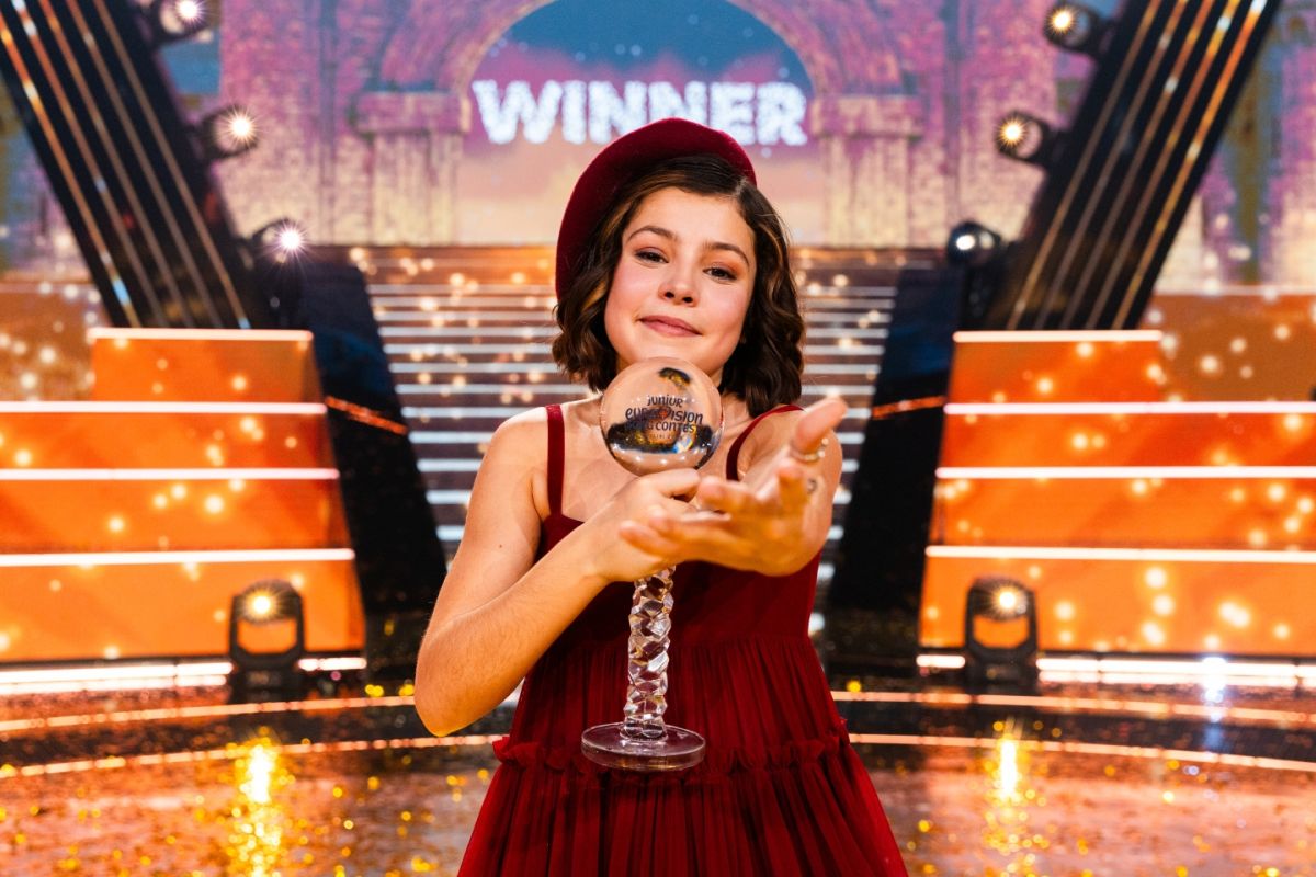 Lou Deleuze, étoile montante de la chanson française, triomphe à l'Eurovision Junior 2025