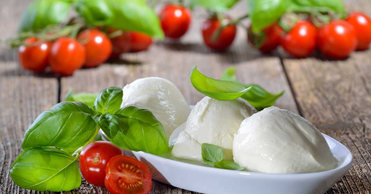 La tomate mozzarella burrata revisitée par Julie Andrieu