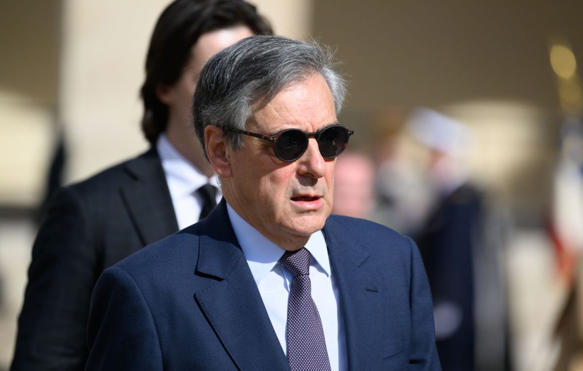 François Fillon critique Macron et plaide pour un nouveau consensus politique