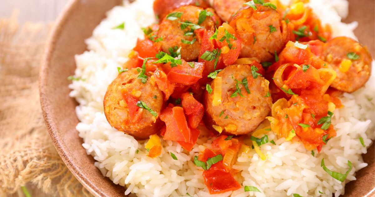 Parfums de l'île de Réunion : la recette du rougail saucisses à découvrir