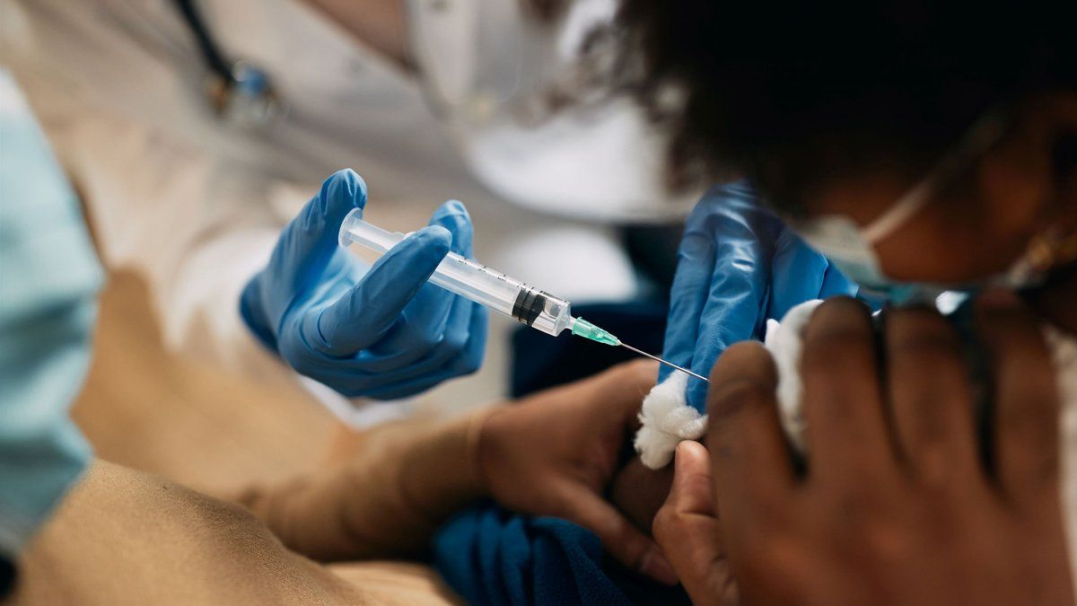 La grippe fait rage en France : les hôpitaux en alerte pour les fêtes