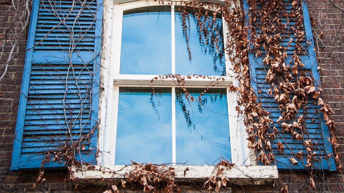 Une mère se jette du quatrième étage avec son bébé : un drame évité de justesse