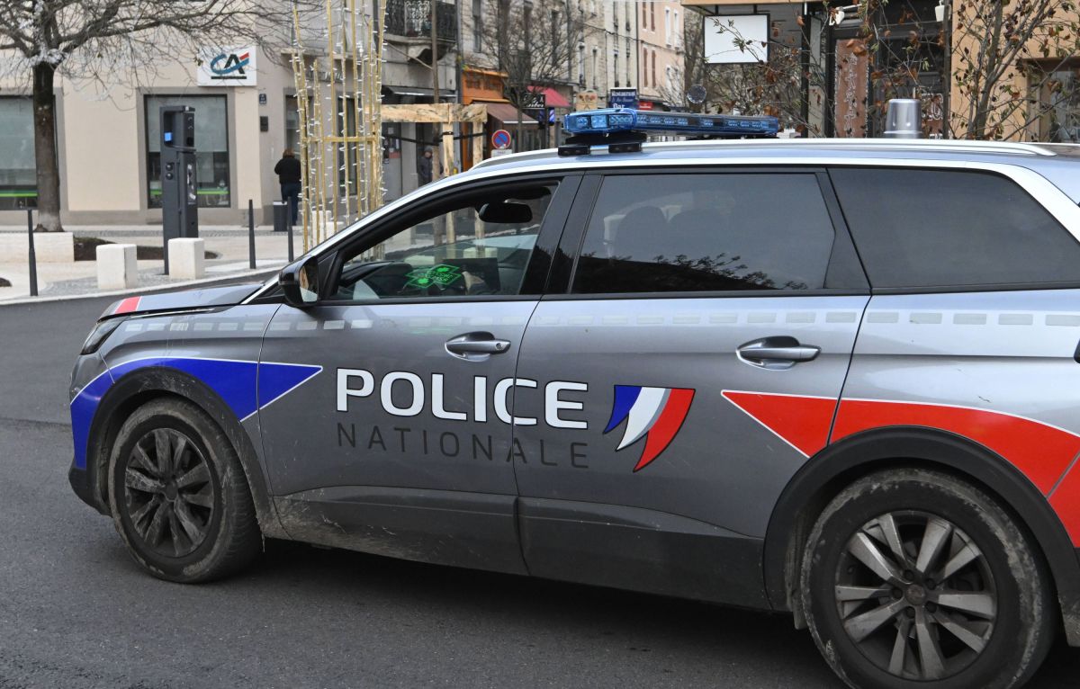 Un homme armé tente de poignarder des passants à Nice en récitant le Coran
