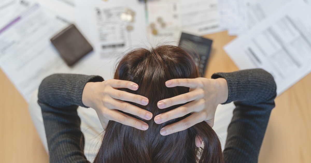 Un découvert bancaire peut vous coûter cher : décryptage des frais cachés