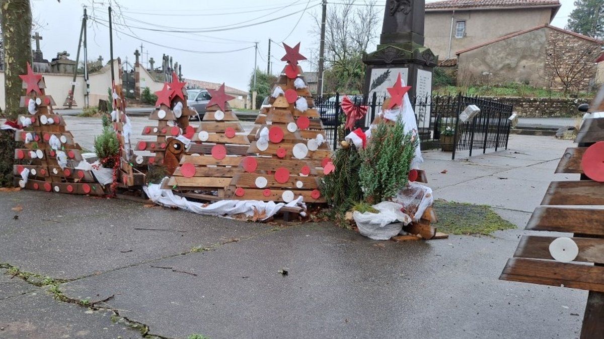 Un village à l'honneur : Frégérolles en fleurs illumine la saison