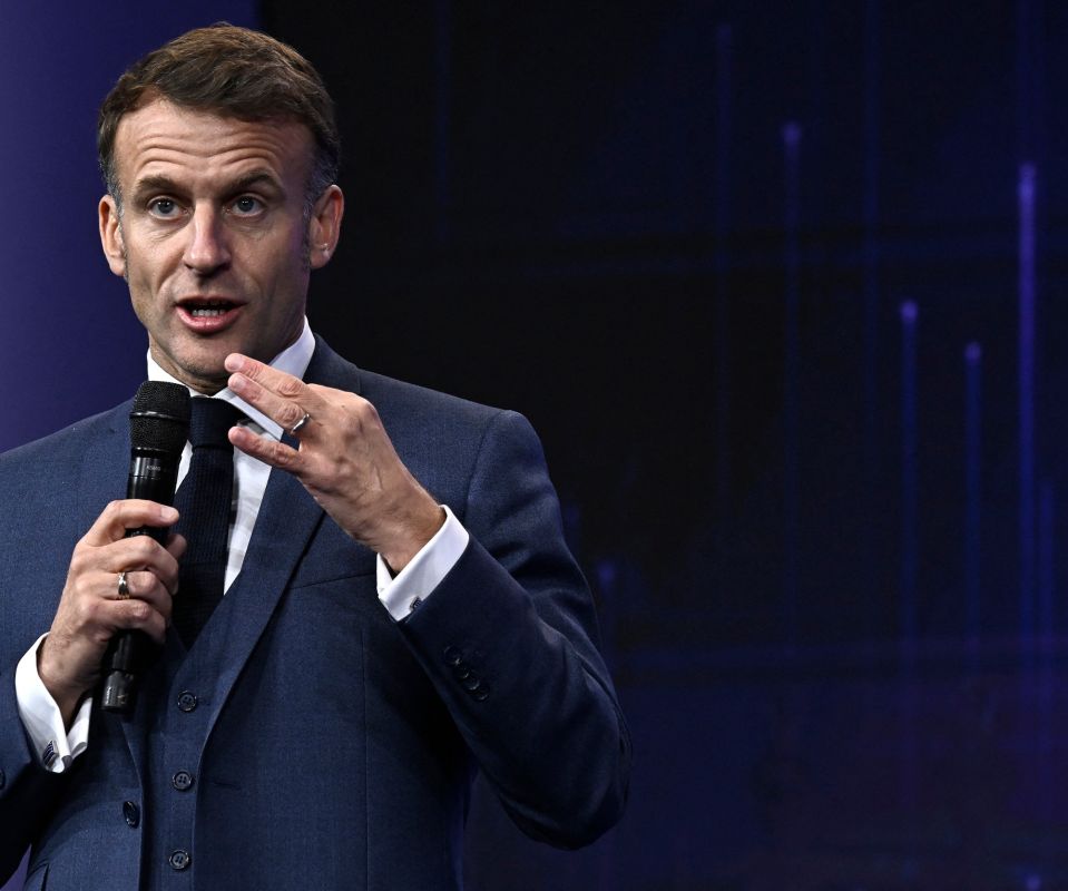 Macron promet un engagement total jusqu'à la fin de son mandat