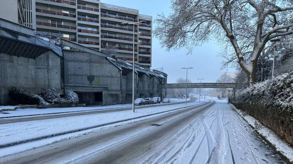 Cholet transformée par la neige : entre disruptions et résilience