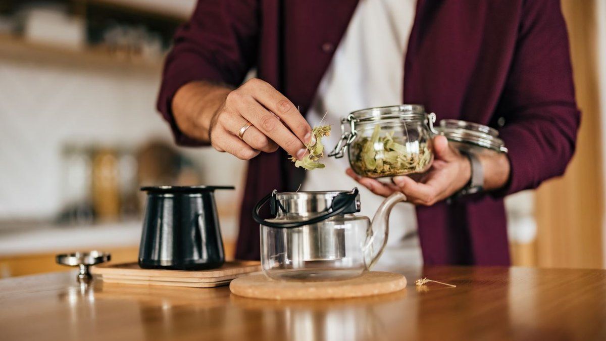 Un mari trahi : un thé mortel et une décennie de souffrances