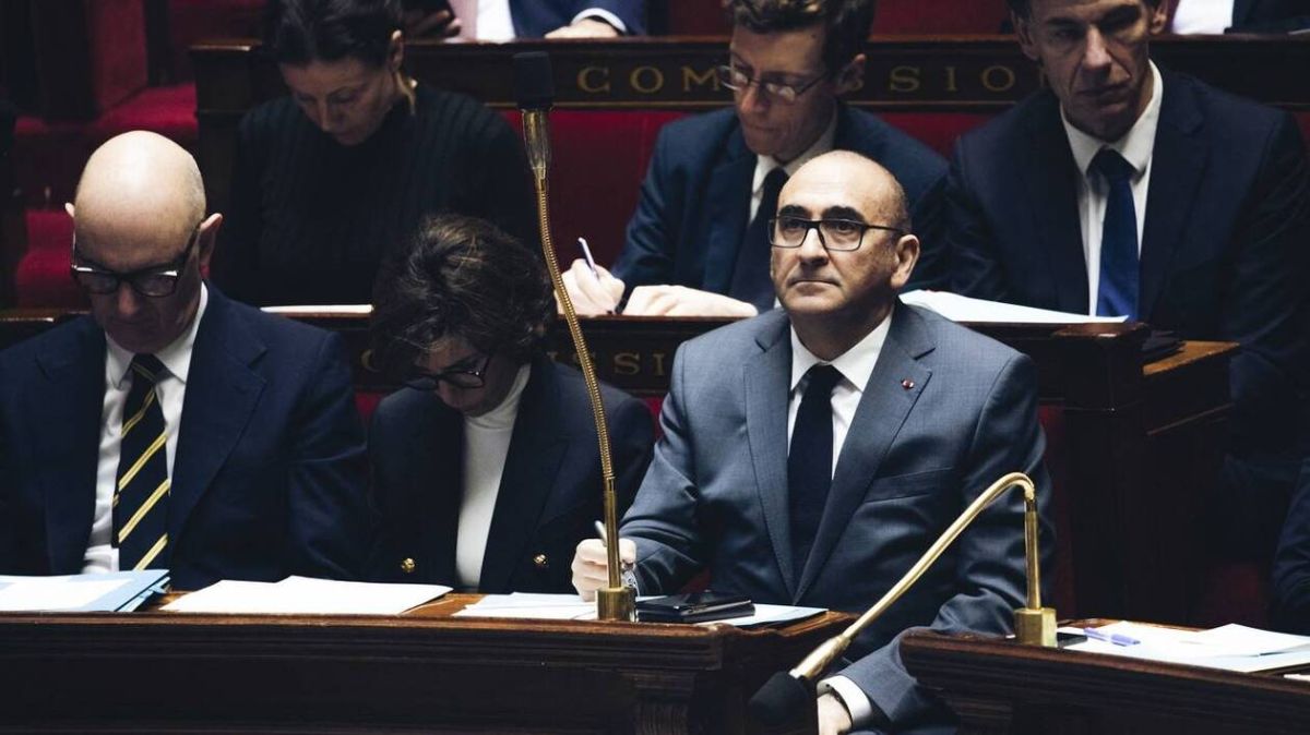 Dix militants d'extrême droite bannis de France pour leurs attaques contre les migrants