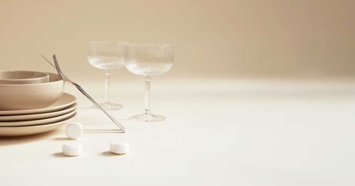 Le bon plan pour une vaisselle éclatante sans traces de calcaire