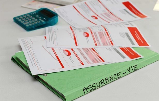 Épargne : les assurances-vie battent des records en 2025