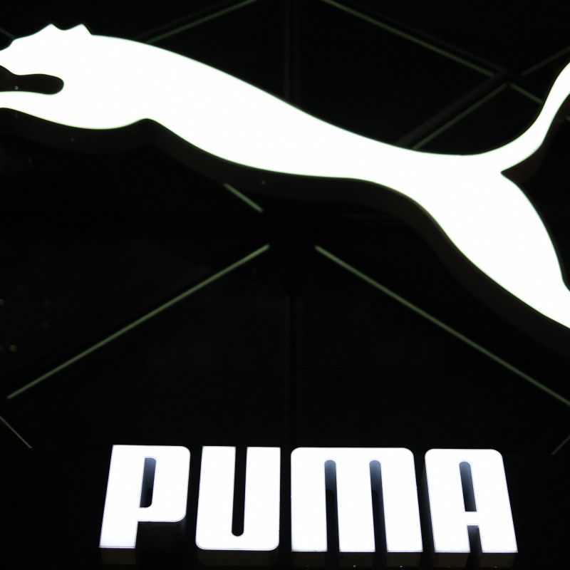 Anta s'attaque à Puma : une stratégie audacieuse pour rivaliser avec Nike et Adidas