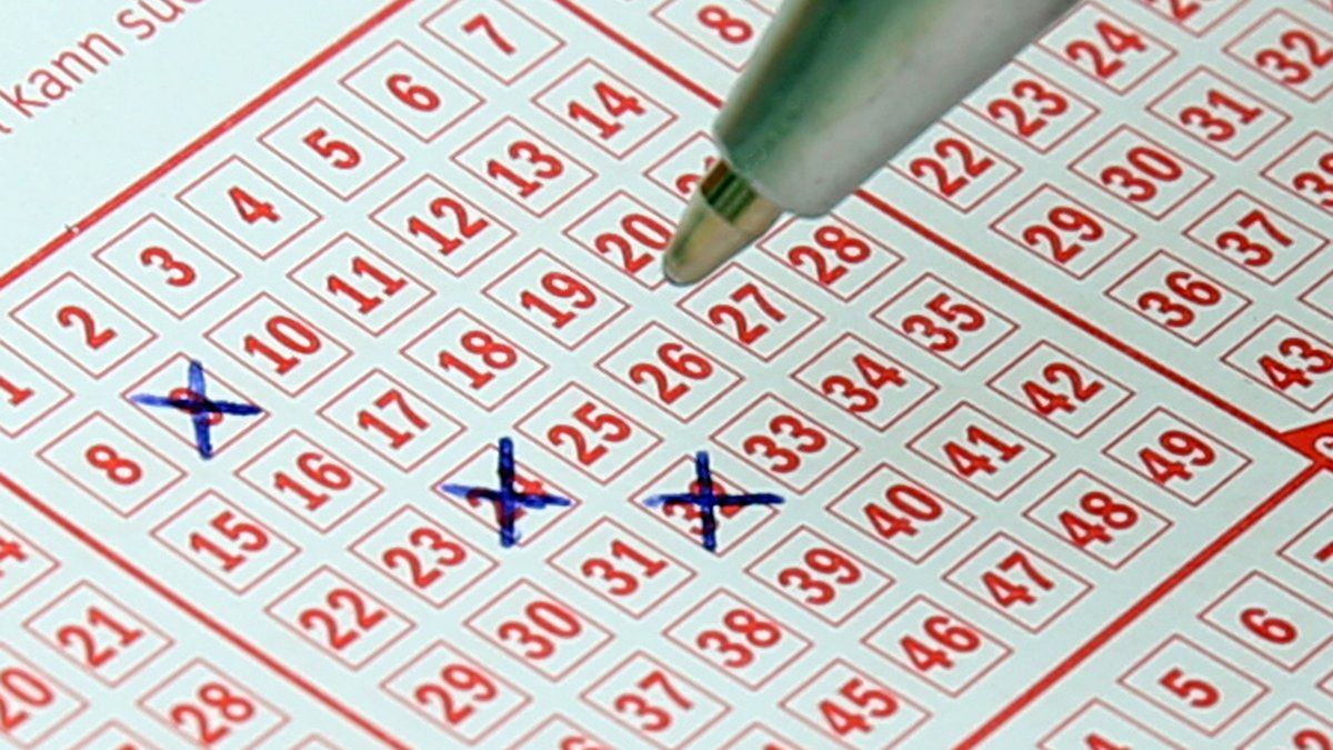 Un millionnaire de la loterie replonge dans le crime avec un laboratoire de faux médicaments