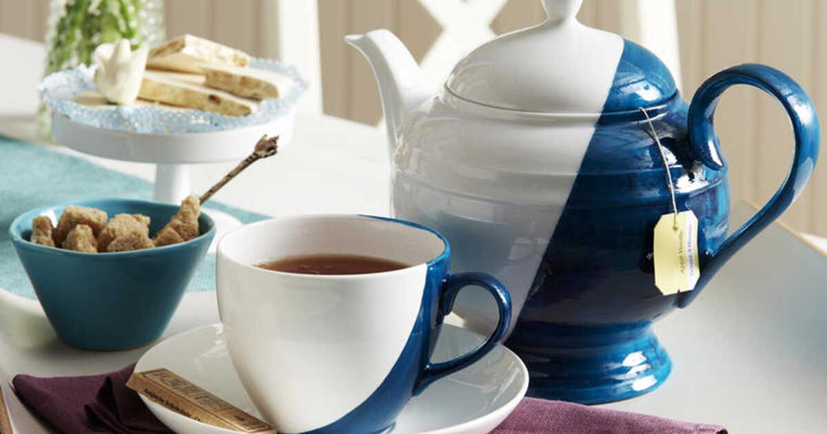 Un service à thé graphique qui réinvente le rituel