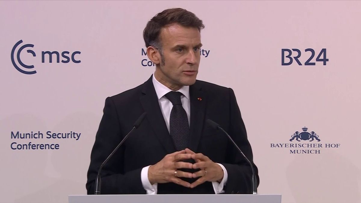 Macron promet un engagement constant de la France contre la Russie
