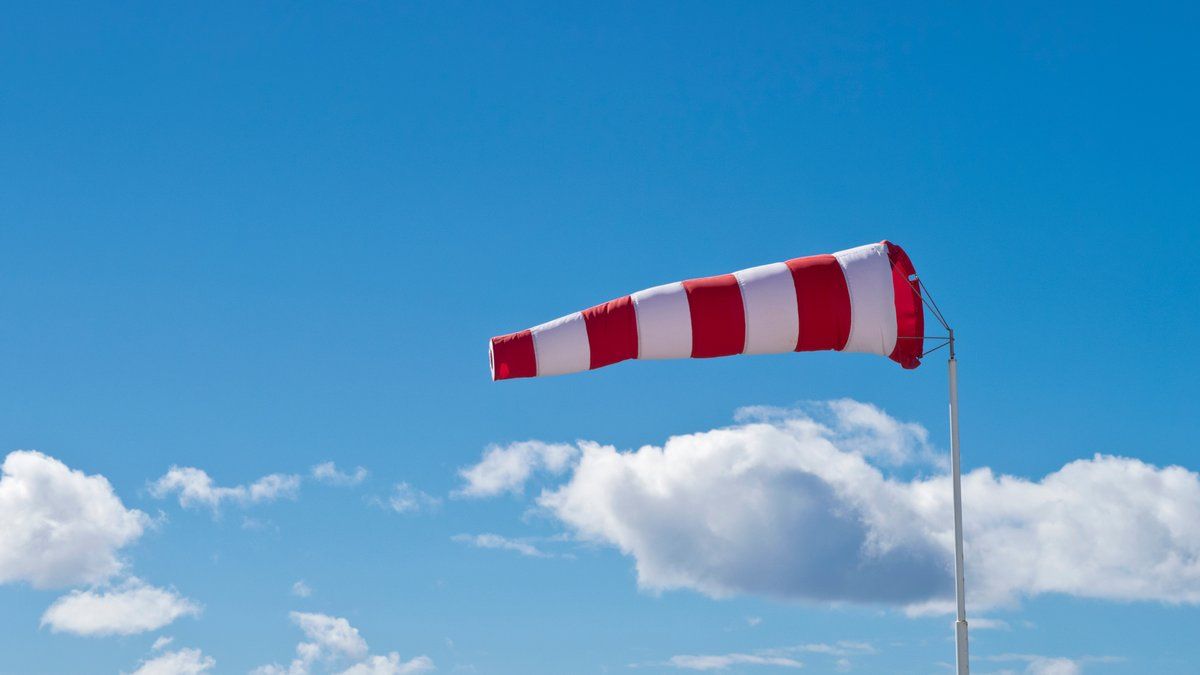 Météo : tempête de vent en Occitanie et neige au nord, quelles prévisions pour les heures à venir ?