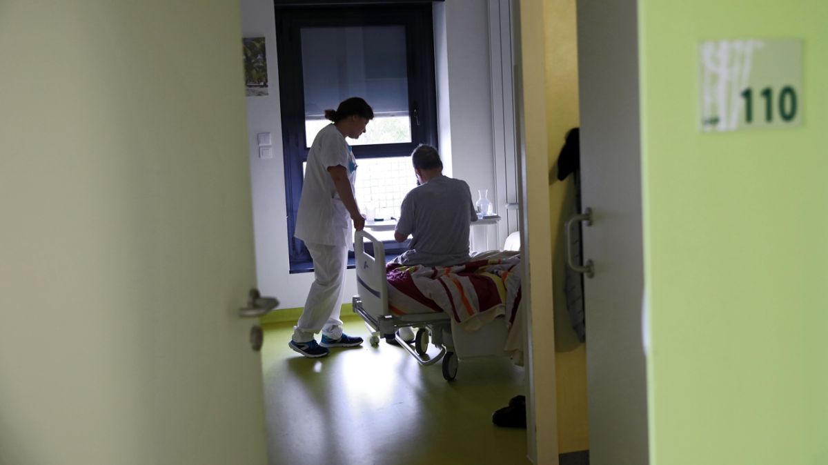 Aide à mourir et soins palliatifs : les enjeux cruciaux de la fin de vie