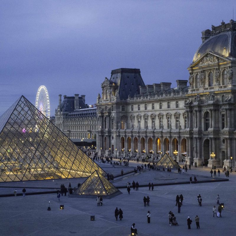 Des solutions pour renforcer la sécurité des musées après le braquage au Louvre