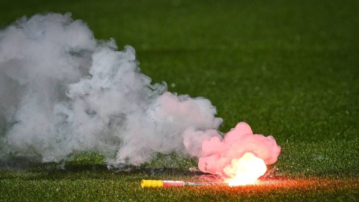 Ligue 2 : une enquête ouverte après des violences lors du match Nancy-Grenoble