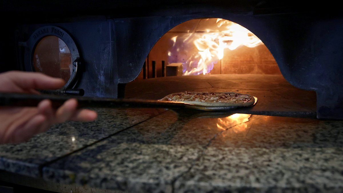 Un policier au service des pizzas : arrêt maladie ou double vie ?