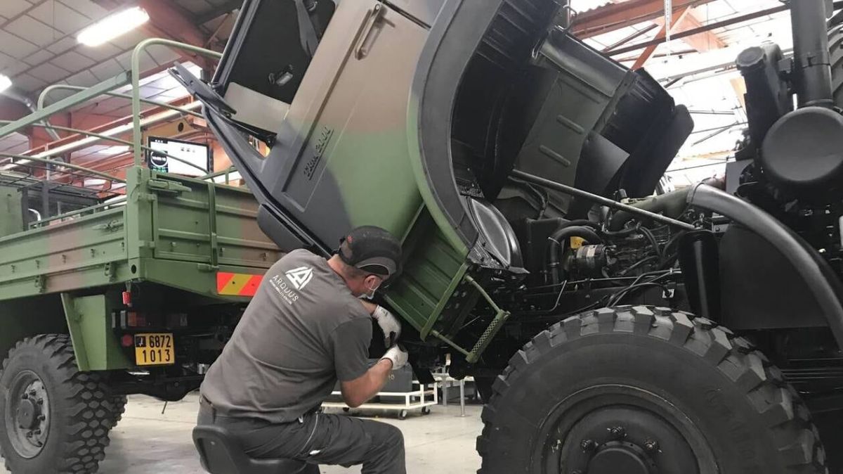 Arquus renforce la logistique militaire avec 7 000 nouveaux camions à Saint-Nazaire