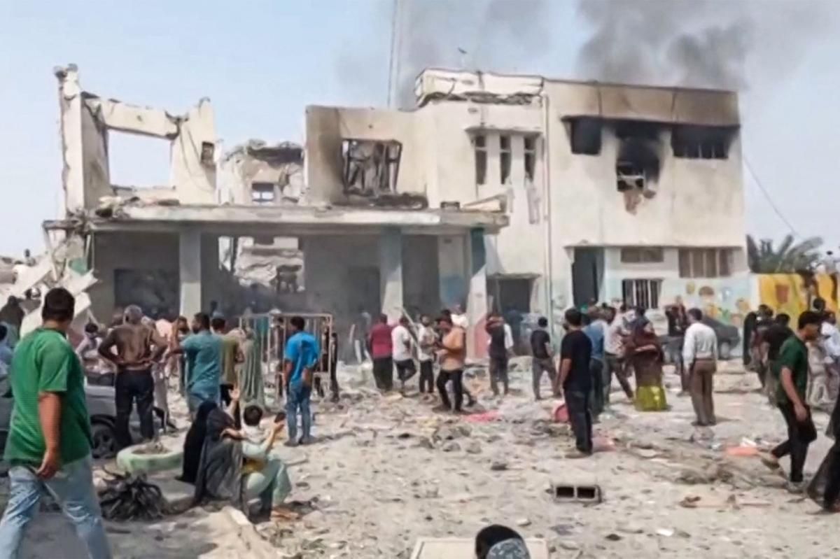 Iran : un bombardement d'école fait plus de 100 victimes, les informations divergent