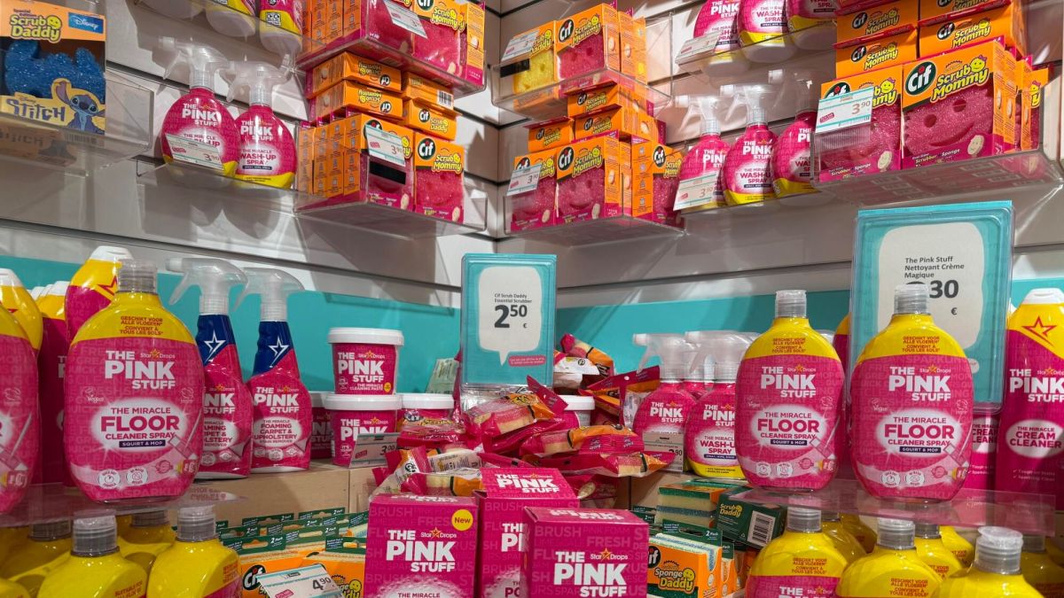 The Pink Stuff : le nettoyage à la mode qui fait sensation sur les réseaux sociaux