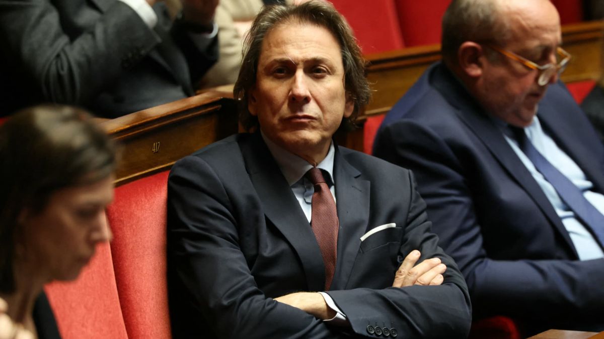 "Ses propos étaient indignes, ses excuses sont indécentes" : Jérôme Guedj ne croit pas au mea culpa de Jean-Luc Mélenchon sur la prononciation du nom de Raphaël Glucksmann