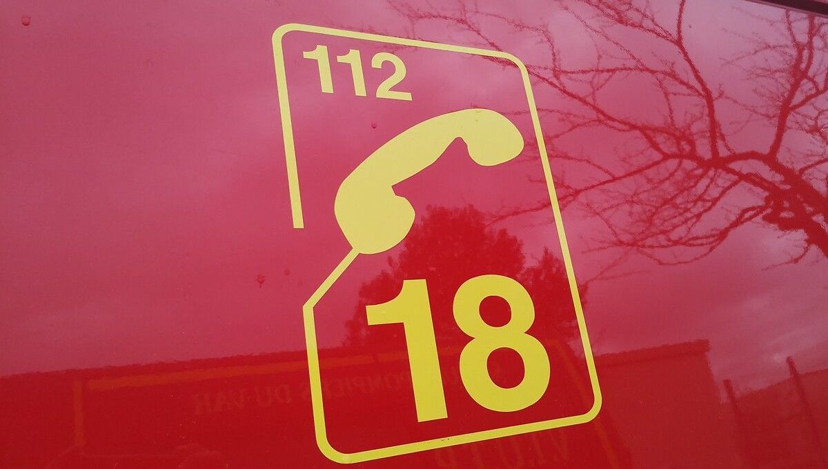 Incendie sur le toit de la clinique Malartic à Ollioules : un blessé léger