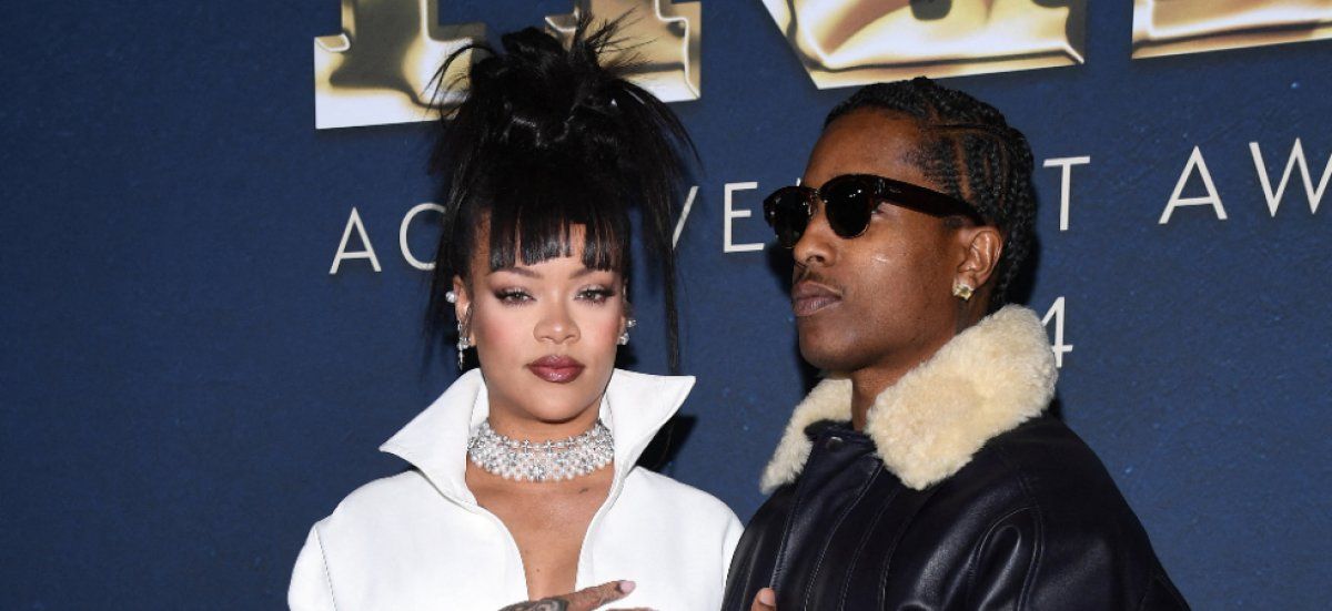 Des tirs ciblent la maison de Rihanna, la star présente à l'intérieur