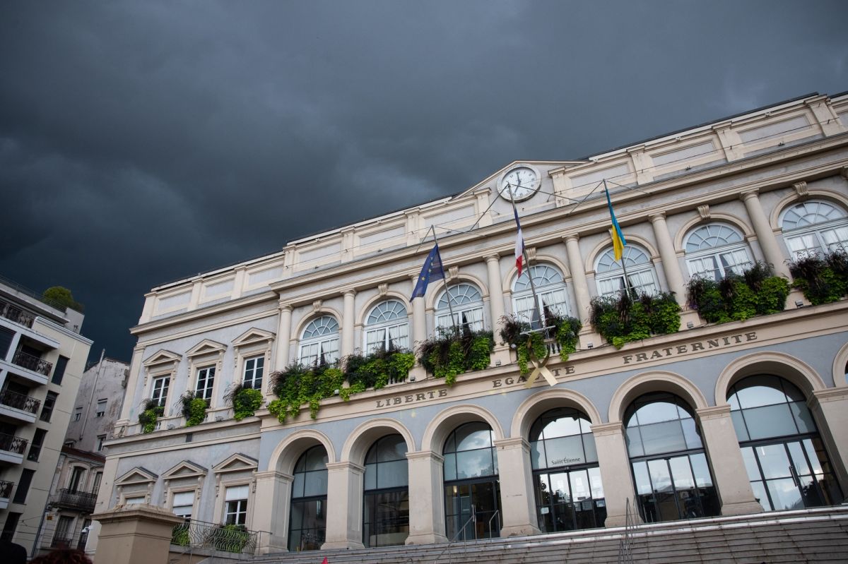 Régis Juanico élu maire de Saint-Étienne : un nouvel élan pour la gauche