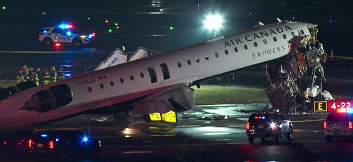 New York : un aéronef heurte un véhicule, un drame se profile