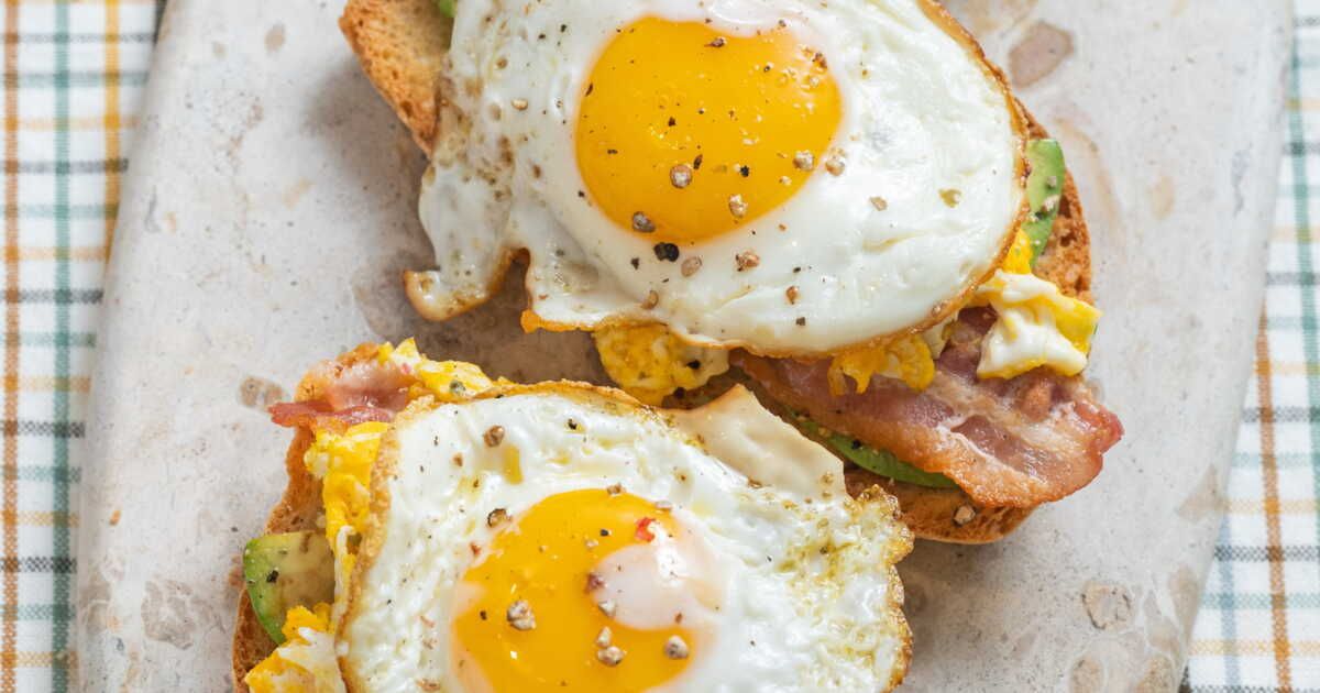 Cinq recettes rapides et économiques pour savourer vos œufs au plat