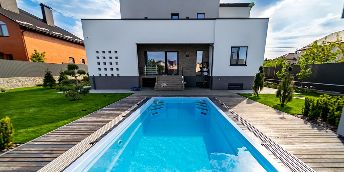 Découvrez les types de piscines idéales pour votre jardin