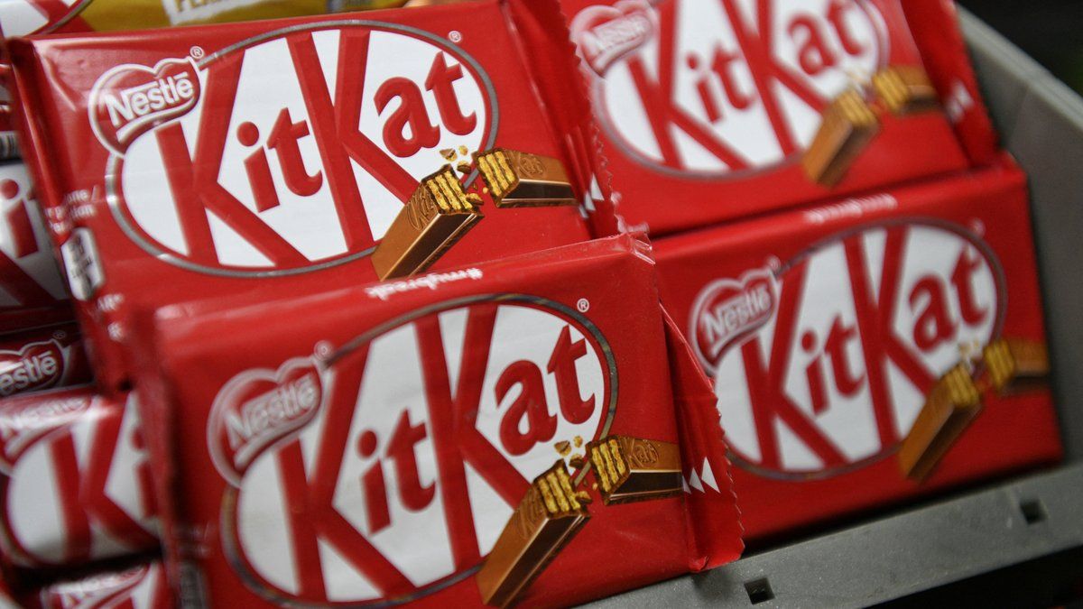 Un vol audacieux : 12 tonnes de KitKat disparues lors du transport