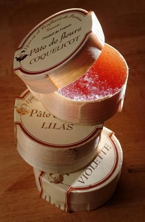 la douceur florale à déguster : découvrez les pâtes de fleurs