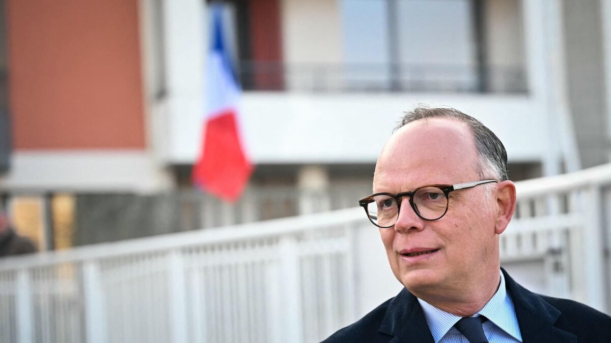 Édouard Philippe propose une immigration contrôlée pour la présidentielle de 2027