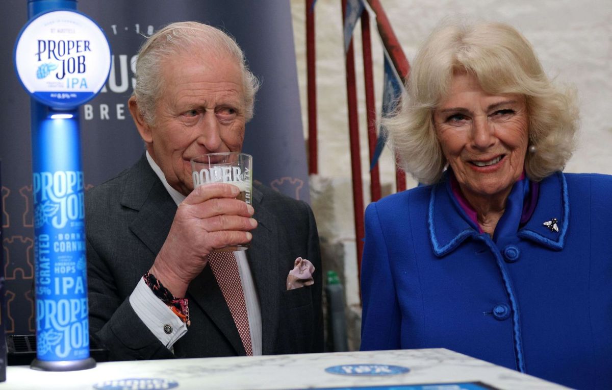 La visite controversée de Charles III et Camilla aux États-Unis : un symbole de tensions