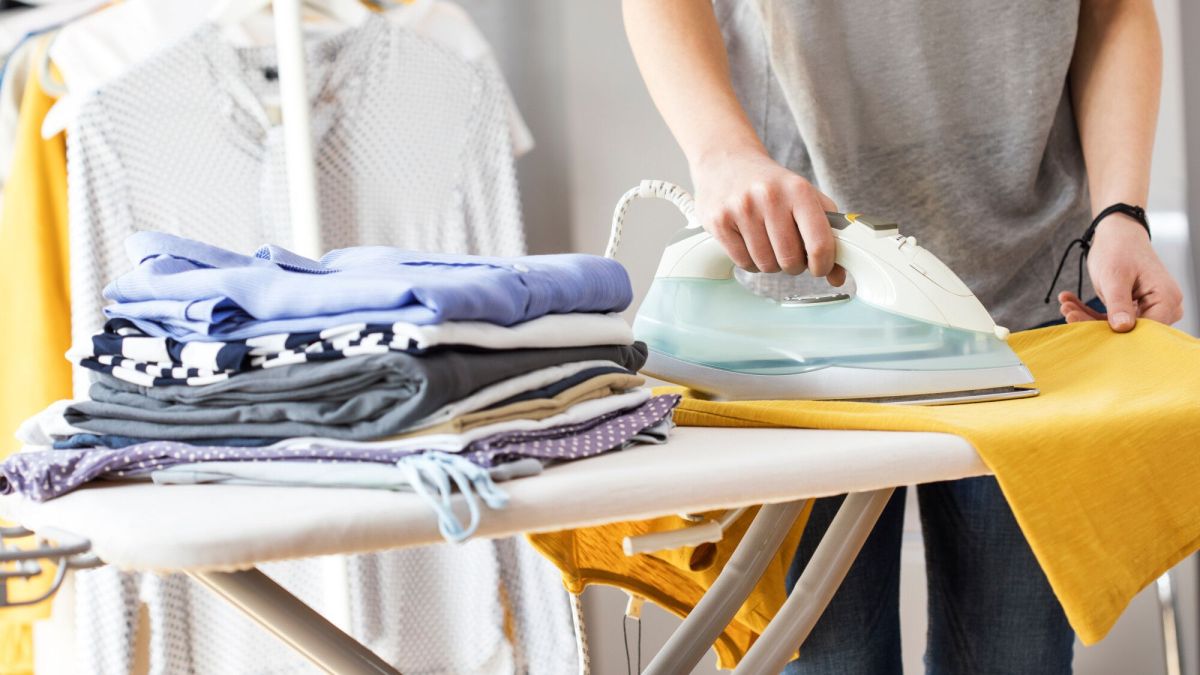 Des solutions simples pour défroisser vos vêtements sans fer