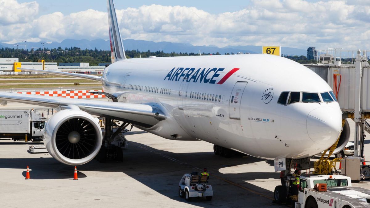 les compagnies aériennes européennes face aux défis de la ponctualité en 2025