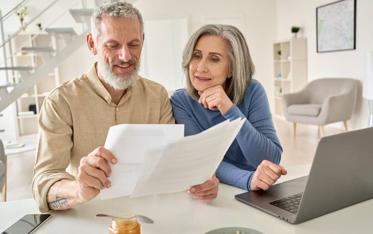 Choisir entre un PER individuel et collectif : quelles différences clés ?