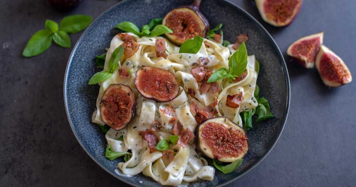 Découvrez la recette gourmande de pâtes au gorgonzola et figues pour une soirée réussie