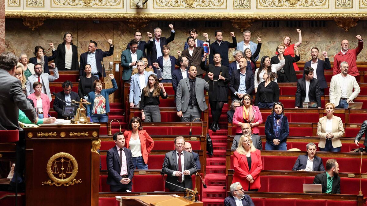 Séance électrique à l'Assemblée nationale : tensions et chants avant le vote du 1er Mai