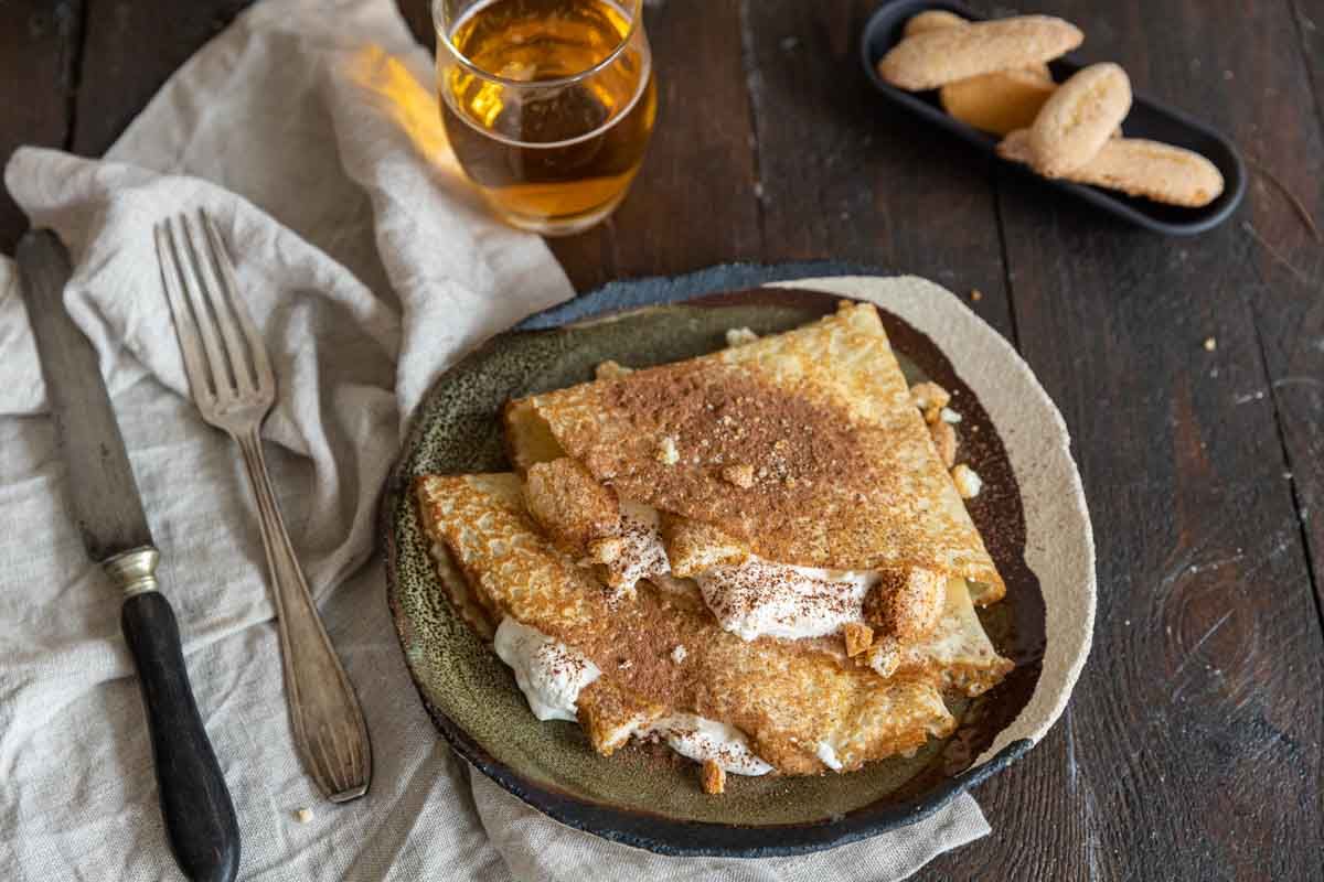 Une douceur irrésistible : les crêpes façon tiramisu