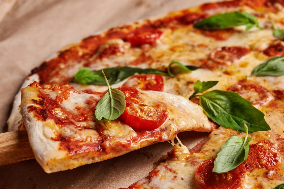 Dégustez une pizza légère : la recette sans farine qui change tout